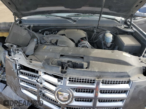 2010 Cadillac Escalade z VIN 1GYUKAEF8AR254884, wystawiony jako Copart lot #44844935 z przebiegiem 130 269 mil mil oraz Szkody całkowita. Historia ofert i sprzedaży dostępna na DreamBid. Obrazek 14.