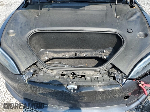 2023 Tesla Model S Plaid z VIN 5YJSA1E61PF518977, wystawiony jako Copart lot #60391625 z przebiegiem Nie podano mil oraz Szkoda całkowita • Salvage title. Historia ofert i sprzedaży dostępna na DreamBid. Obrazek 11.