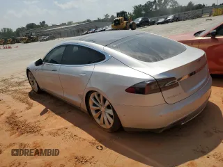 2014 Tesla Model S 60 z VIN 5YJSA1H16EFP62363, wystawiony jako Copart lot #58370095 z przebiegiem 157 726 mil mil oraz Czysty tytuł • Clean title. Historia ofert i sprzedaży dostępna na DreamBid. Obrazek 2.