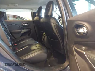 2019 Jeep Cherokee Latitude Plus with VIN 1C4PJMLX0KD361879, listed as a IAAI auction lot 40435950 with 148,830 mi miles. Bid and sale history available at carsss.com. Image 8.