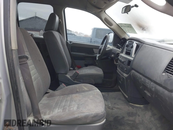 2008 Dodge 1500 SLT z VIN 1D7HU18N48S625925, wystawiony jako IAAI lot #42044038 z przebiegiem Nie podano mil oraz . Historia ofert i sprzedaży dostępna na DreamBid. Obrazek 5.