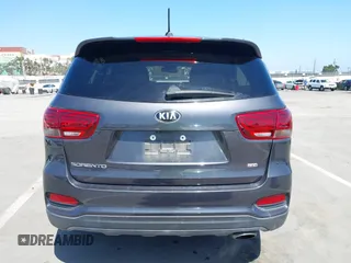 2019 Kia Sorento L z VIN 5XYPG4A38KG536055, wystawiony jako IAAI lot #42337435 z przebiegiem 48 184 mil mil oraz . Historia ofert i sprzedaży dostępna na DreamBid. Obrazek 17.
