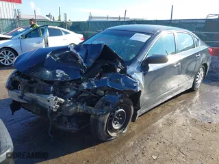 2017 Nissan Altima 2.5 SR with VIN 1N4AL3AP9HC215109, listed as a IAAI auction lot 41439222 with 114,693 mi miles. Bid and sale history available at carsss.com. Image 18.