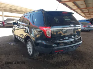 2013 Ford Explorer XLT with VIN 1FM5K7D87DGC61630, listed as a IAAI auction lot 41972144 with 228,457 mi miles and . Bid and sale history available at DreamBid. Image 3.