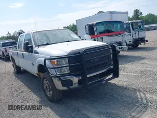 2014 Ford F-250 XL z VIN 1FT7W2BTXEEA07628, wystawiony jako IAAI lot #42144362 z przebiegiem 136 110 mil mil oraz . Historia ofert i sprzedaży dostępna na DreamBid. Obrazek 1.