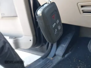 2011 Land Rover LR4 Lux с VIN SALAK2D48BA560328, выставлен на аукционе IAAI как лот 41974164 с пробегом 135 009 миль миль и . История ставок и продаж доступна на DreamBid. Изображение 11.