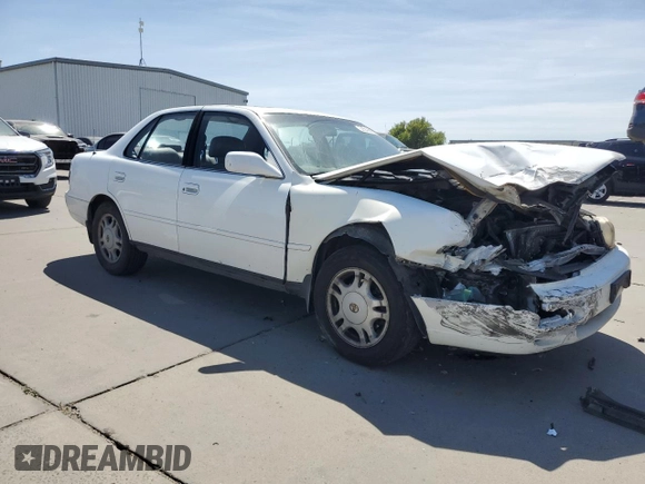 1996 Toyota Camry LE z VIN JT2BF12K2T0132606, wystawiony jako Copart lot #55530625 z przebiegiem 275 455 mil mil oraz Szkoda całkowita • Salvage title. Historia ofert i sprzedaży dostępna na DreamBid. Obrazek 4.