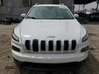 2016 Jeep Cherokee Altitude with VIN 1C4PJLCB4GW216385, listed as a Copart auction lot 57459925 with 154,521 mi miles and Clean title. Bid and sale history available at DreamBid. Image 5.