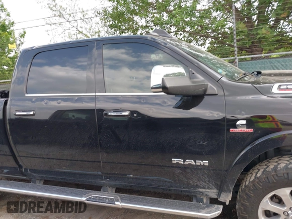 2022 Ram 2500 Laramie with VIN 3C6UR5FL7NG282895, listed as a IAAI auction lot 41902088 with 50,490 mi miles and . Bid and sale history available at DreamBid. Image 13.