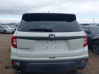 2019 Honda Passport EX-L with VIN 5FNYF7H57KB002844, listed as a IAAI auction lot 42195170 with 43,327 mi miles and . Bid and sale history available at DreamBid. Image 16.