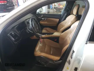 2019 Volvo XC90 Momentum with VIN YV4A22PK9K1435126, listed as a Copart auction lot 44033105 with 157,421 mi miles and Salvage Title. Bid and sale history available at carsss.com. Image 7.