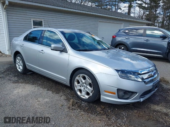 2011 Ford Fusion SE with VIN 3FAHP0HA8BR273529, listed as a IAAI auction lot 41890616 with 85,486 mi miles. Bid and sale history available at carsss.com. Image 1.