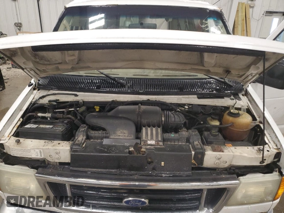 2003 Ford Econoline Passenger XL with VIN 1FMRE11LX3HB62226, listed as a Copart auction lot 45860925 with 308,385 mi miles and Non repairable. Bid and sale history available at DreamBid. Image 12.
