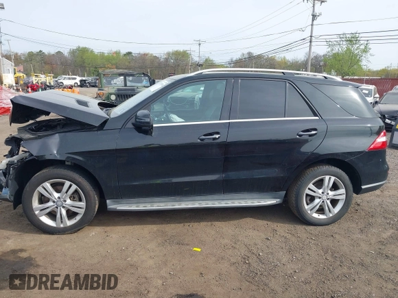 2015 Mercedes-Benz M 350 with VIN 4JGDA5HB0FA506525, listed as a IAAI auction lot 42109116 with 152,737 mi miles and . Bid and sale history available at DreamBid. Image 14.