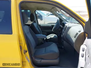 2003 Ford Escape XLT Popular 2 with VIN 1FMCU93143KC88233, listed as a IAAI auction lot 41929404 with 225,946 mi miles. Bid and sale history available at carsss.com. Image 5.