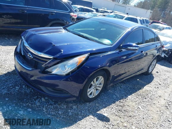 2014 Hyundai Sonata GLS with VIN 5NPEB4AC9EH823827, listed as a IAAI auction lot 41739716 with 118,082 mi miles and . Bid and sale history available at carsss.com. Image 2.