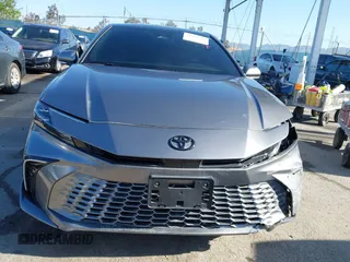 2025 Toyota Camry LE с VIN 4T1DBADK2SU510631, выставлен на аукционе IAAI как лот 41969244 с пробегом 10 039 миль миль и . История ставок и продаж доступна на DreamBid. Изображение 12.