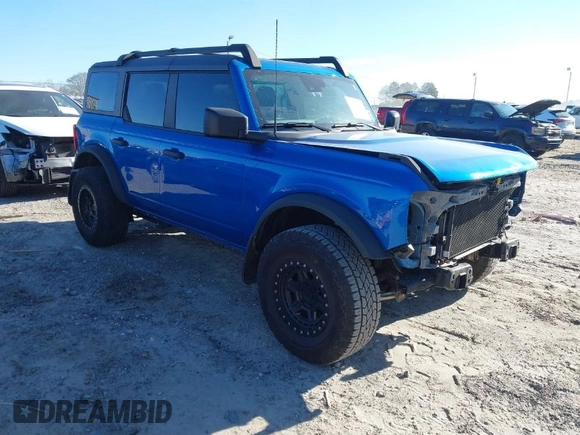 2022 Ford Bronco with VIN 1FMDE5BH5NLB34622, listed as a IAAI auction lot 41186752 with 29,616 mi miles. Bid and sale history available at carsss.com. Image 1.