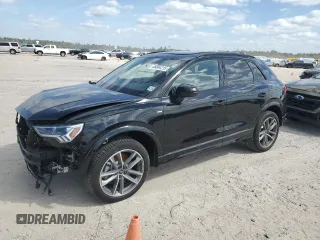 2024 Audi Q3 S line Premium Plus z VIN WA1EECF34R1191336, wystawiony jako Copart lot #48684215 z przebiegiem 3610 mil mil oraz Szkody całkowita. Historia ofert i sprzedaży dostępna na DreamBid. Obrazek 1.
