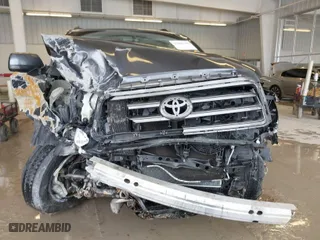 2008 Toyota Sequoia SR5 with VIN 5TDBY64A58S014508, listed as a IAAI auction lot 41592166 with 277,166 mi miles. Bid and sale history available at carsss.com. Image 6.
