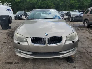 2011 BMW 3 Series 328i z VIN WBADW3C56BE537547, wystawiony jako Copart lot #55731295 z przebiegiem 117 059 mil mil oraz Szkoda całkowita • Salvage title. Historia ofert i sprzedaży dostępna na DreamBid. Obrazek 5.