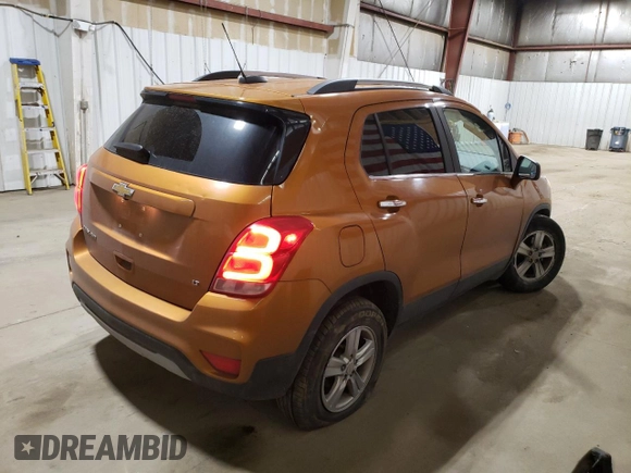 2017 Chevrolet Trax LT z VIN 3GNCJPSB1HL160914, wystawiony jako Copart lot #58673105 z przebiegiem 64 853 mil mil oraz Szkoda całkowita • Salvage title. Historia ofert i sprzedaży dostępna na DreamBid. Obrazek 3.