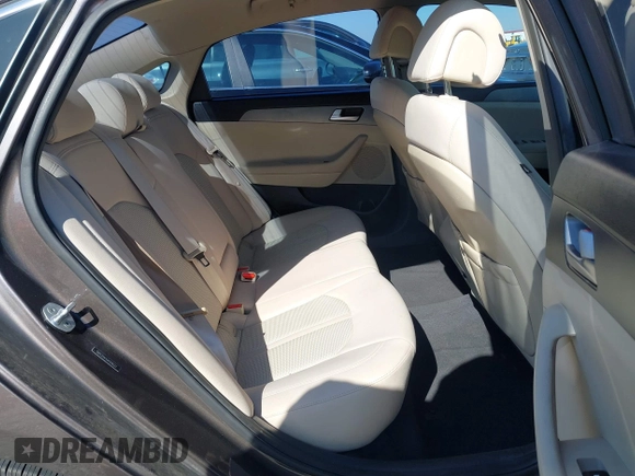 2016 Hyundai Sonata SE z VIN 5NPE24AF5GH269327, wystawiony jako IAAI lot #41810855 z przebiegiem 120 379 mil mil oraz . Historia ofert i sprzedaży dostępna na DreamBid. Obrazek 8.