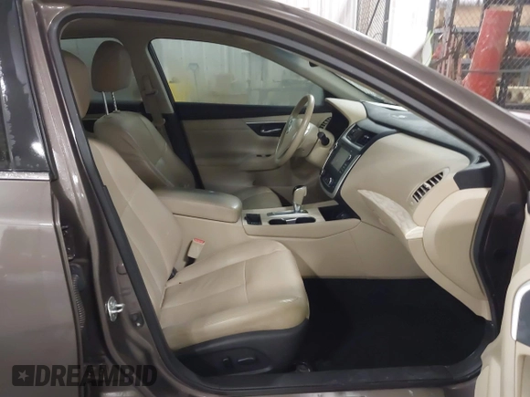 2016 Nissan Altima 2.5 S with VIN 1N4AL3AP4GC145811, listed as a IAAI auction lot 41424415 with 124,224 mi miles. Bid and sale history available at carsss.com. Image 5.