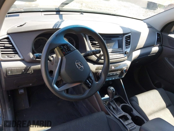 2016 Hyundai Tucson SE z VIN KM8J3CA47GU075162, wystawiony jako IAAI lot #42231685 z przebiegiem 177 038 mil mil oraz . Historia ofert i sprzedaży dostępna na DreamBid. Obrazek 17.