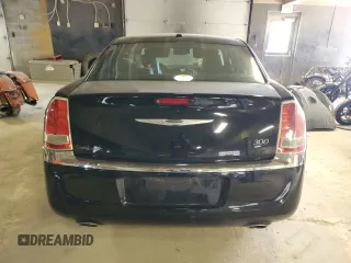 2014 Chrysler 300 z VIN 2C3CCAAG6EH136453, wystawiony jako Copart lot #41767885 z przebiegiem Nie podano mil oraz Szkoda całkowita • Salvage title. Historia ofert i sprzedaży dostępna na DreamBid. Obrazek 6.