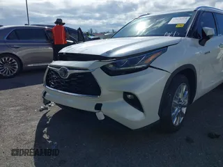 2021 Toyota Highlander Hybrid Limited with VIN 5TDYARAH2MS009326, listed as a IAAI auction lot 41674315 with 76,104 mi miles and . Bid and sale history available at DreamBid. Image 6.