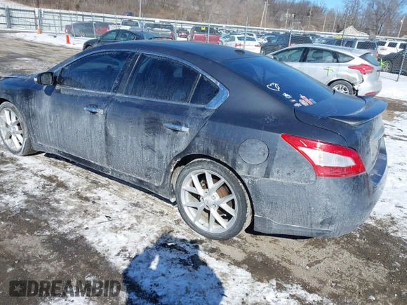 2009 Nissan Maxima SV z VIN 1N4AA51E49C850160, wystawiony jako IAAI lot #41630124 z przebiegiem 178 452 mil mil oraz . Historia ofert i sprzedaży dostępna na DreamBid. Obrazek 3.