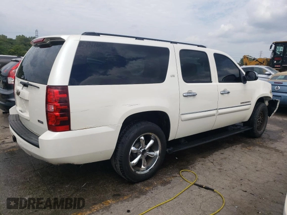 2008 Chevrolet Suburban LT w/2LT with VIN 1GNFK16328R193634, listed as a Copart auction lot 68741644 with 265,320 mi miles and Salvage Title. Bid and sale history available at carsss.com. Image 3.