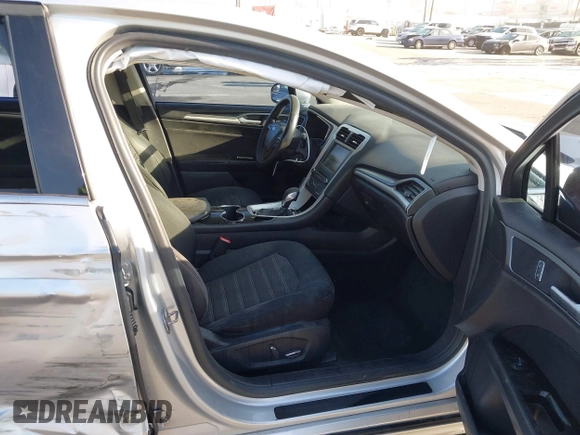 2016 Ford Fusion SE with VIN 3FA6P0H71GR202367, listed as a IAAI auction lot 41841482 with 126,251 mi miles and . Bid and sale history available at DreamBid. Image 5.
