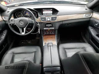 2014 Mercedes-Benz E 350 Luxury with VIN WDDHH8JB3EA811390, listed as a Copart auction lot 83911324 with 221,207 mi miles and Clean Title. Bid and sale history available at DreamBid. Image 8.