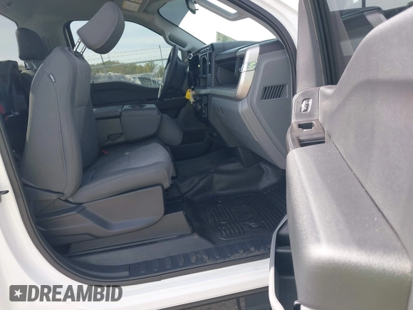 2024 Ford F-250 XL with VIN 1FTBF2AA1REC75547, listed as a IAAI auction lot 42058962 with 1,745 mi miles and . Bid and sale history available at DreamBid. Image 4.