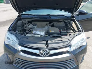 2015 Toyota Camry XLE z VIN 4T1BF1FK3FU089923, wystawiony jako IAAI lot #42285166 z przebiegiem 109 631 mil mil oraz . Historia ofert i sprzedaży dostępna na DreamBid. Obrazek 10.