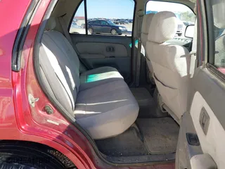 2001 Toyota 4Runner SR5 with VIN JT3GN86R410214208, listed as a IAAI auction lot 41746052 with 480,755 mi miles. Bid and sale history available at carsss.com. Image 8.