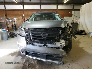 2023 Nissan Pathfinder Platinum с VIN 5N1DR3DK6PC228996, выставлен на аукционе Copart как лот 58937335 с пробегом 24 356 миль миль и Списание • Salvage title. История ставок и продаж доступна на DreamBid. Изображение 5.
