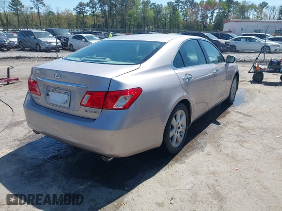 2008 Lexus ES 350 with VIN JTHBJ46G082176501, listed as a IAAI auction lot 41997839 with 209,815 mi miles. Bid and sale history available at carsss.com. Image 4.
