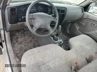 2004 Toyota Tacoma with VIN 5TENL42N54Z328517, listed as a Copart auction lot 55991855 with 117,673 mi miles and Clean title. Bid and sale history available at DreamBid. Image 8.