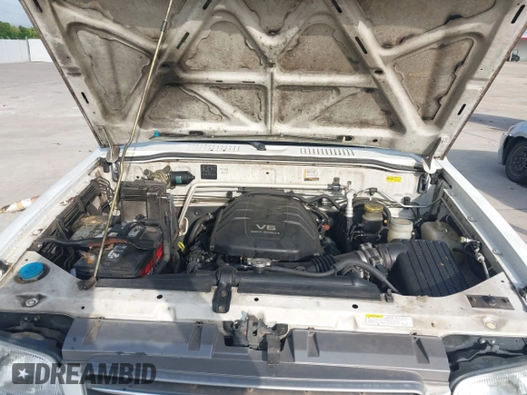 2002 Isuzu Trooper S with VIN JACDS58X427J11007, listed as a IAAI auction lot 42258021 with 190,192 mi miles and . Bid and sale history available at DreamBid. Image 10.