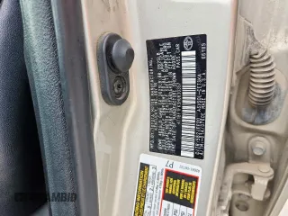 2017 Toyota Camry XLE z VIN 4T1BF1FK3HU630357, wystawiony jako Copart lot #60201805 z przebiegiem 162 740 mil mil oraz Szkoda całkowita • Salvage title. Historia ofert i sprzedaży dostępna na DreamBid. Obrazek 12.