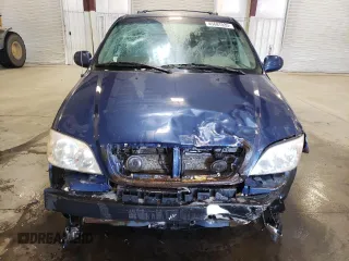 2005 Kia Sedona LX with VIN KNDUP132556681132, listed as a Copart auction lot 45687035 with 226,291 mi miles and Non Repairable. Bid and sale history available at carsss.com. Image 5.
