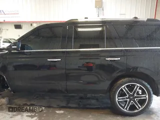 2019 Ford Expedition Limited with VIN 1FMJU1KTXKEA73156, listed as a IAAI auction lot 41549813 with 63,128 mi miles. Bid and sale history available at carsss.com. Image 15.