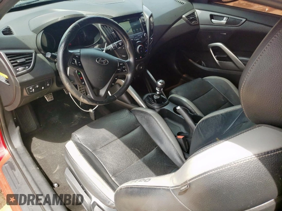 2016 Hyundai Veloster Turbo with VIN KMHTC6AE1GU273481, listed as a Copart auction lot 59571615 with 117,232 mi miles and Salvage title. Bid and sale history available at DreamBid. Image 8.