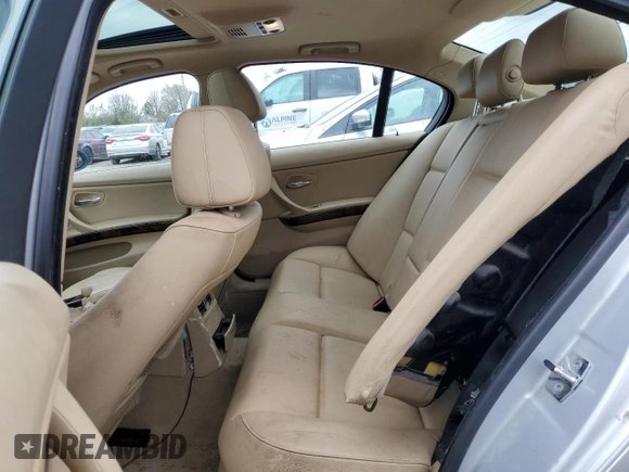 2007 BMW 3 Series 328xi with VIN WBAVC93517KZ71576, listed as a Copart auction lot 53523475 with 185,028 mi miles and Salvage title. Bid and sale history available at DreamBid. Image 10.