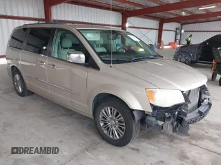 2013 Chrysler Town & Country Touring-L with VIN 2C4RC1CG1DR722666, listed as a IAAI auction lot 41735764 with 148,280 mi miles. Bid and sale history available at carsss.com. Image 1.
