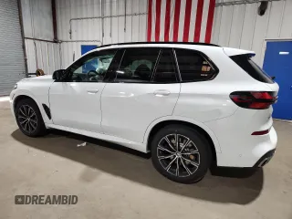 2026 BMW X5 M60i z VIN 5UX33EU09T9014506, wystawiony jako Copart lot #58346625 z przebiegiem 1 367 mil mil oraz Czysty tytuł • Clean title. Historia ofert i sprzedaży dostępna na DreamBid. Obrazek 2.