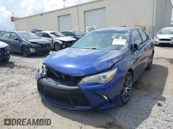 2015 Toyota Camry XLE with VIN 4T1BF1FK0FU885903, listed as a IAAI auction lot 41923424 with 193,676 mi miles and . Bid and sale history available at DreamBid. Image 17.